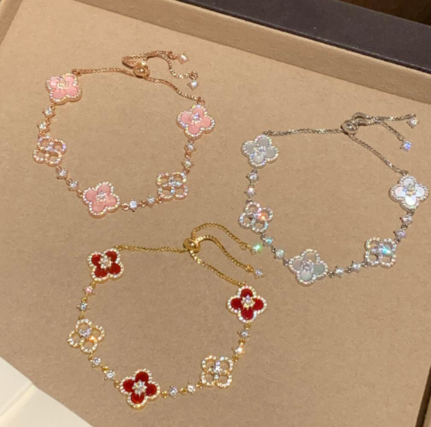 [Pearl Jewelrys]CLOVER 5 MOTIF PINK BLUE RED WHITE BRACELET