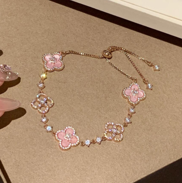 [Pearl Jewelrys]CLOVER 5 MOTIF PINK BLUE RED WHITE BRACELET