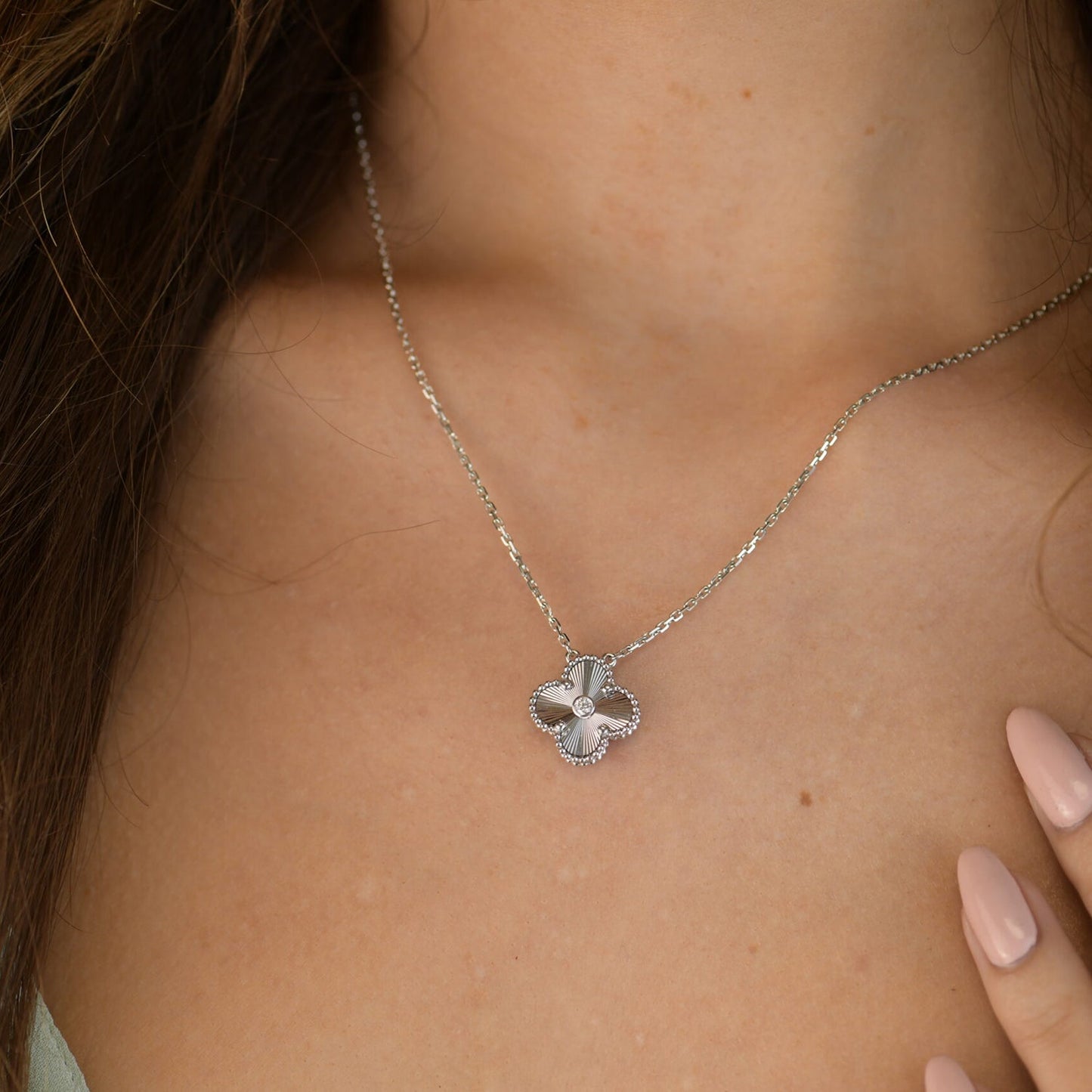 [Pearl Jewelrys]CLOVER  15MM DIAMOND LASER NECKLACE SILVER