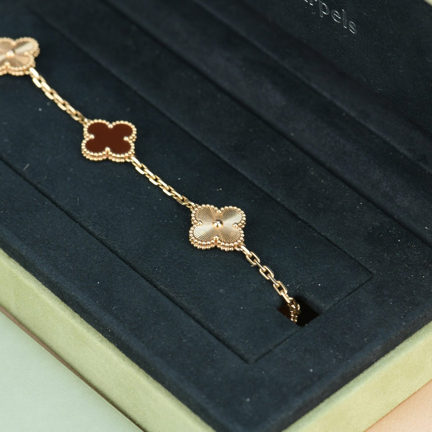 [Pearl Jewelrys]CLOVER  5 MOTIFS CARNELIAN GOLD BRACELET