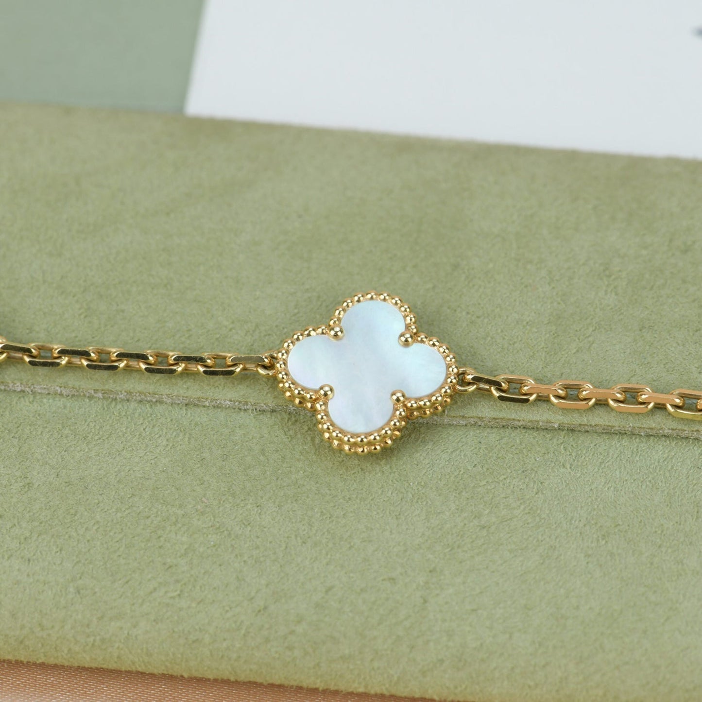 [Pearl Jewelrys]CLOVER  5 MOTIF WHITE MOP BRACELET