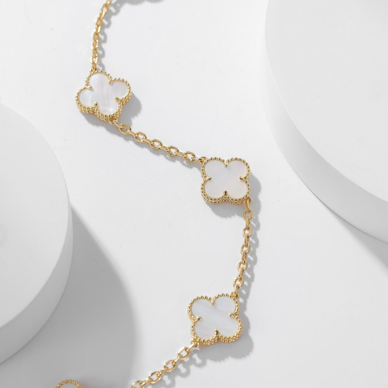 [Pearl Jewelrys]CLOVERS THE 10-MOTIFS WHITE MOTHER OF PEARL NECKLACE