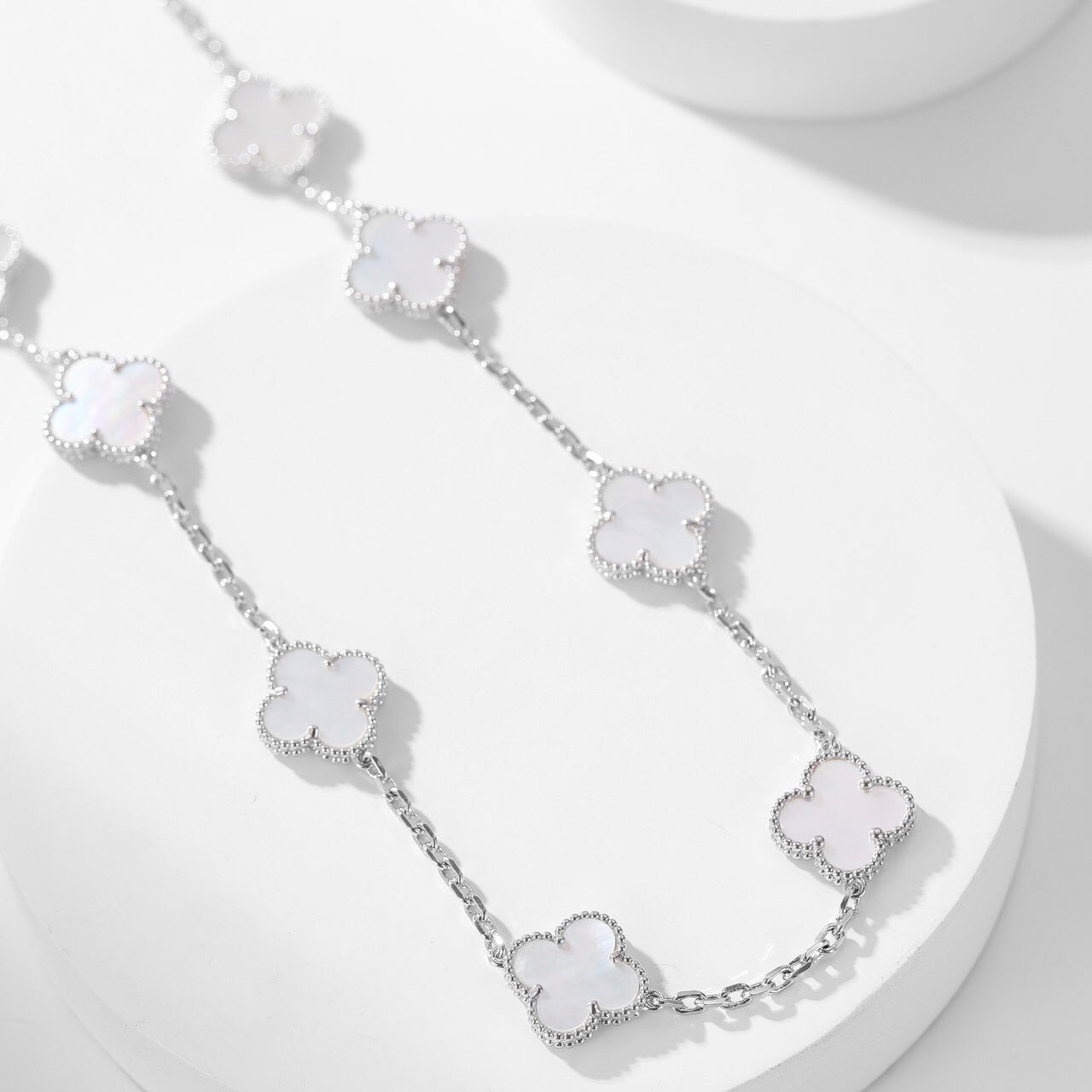 [Pearl Jewelrys]CLOVERS THE 10-MOTIFS WHITE MOTHER OF PEARL NECKLACE