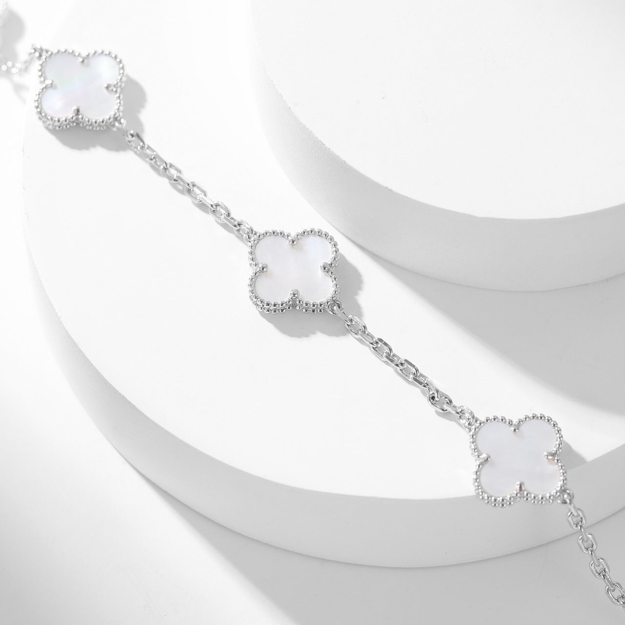 [Pearl Jewelrys]CLOVERS THE 10-MOTIFS WHITE MOTHER OF PEARL NECKLACE