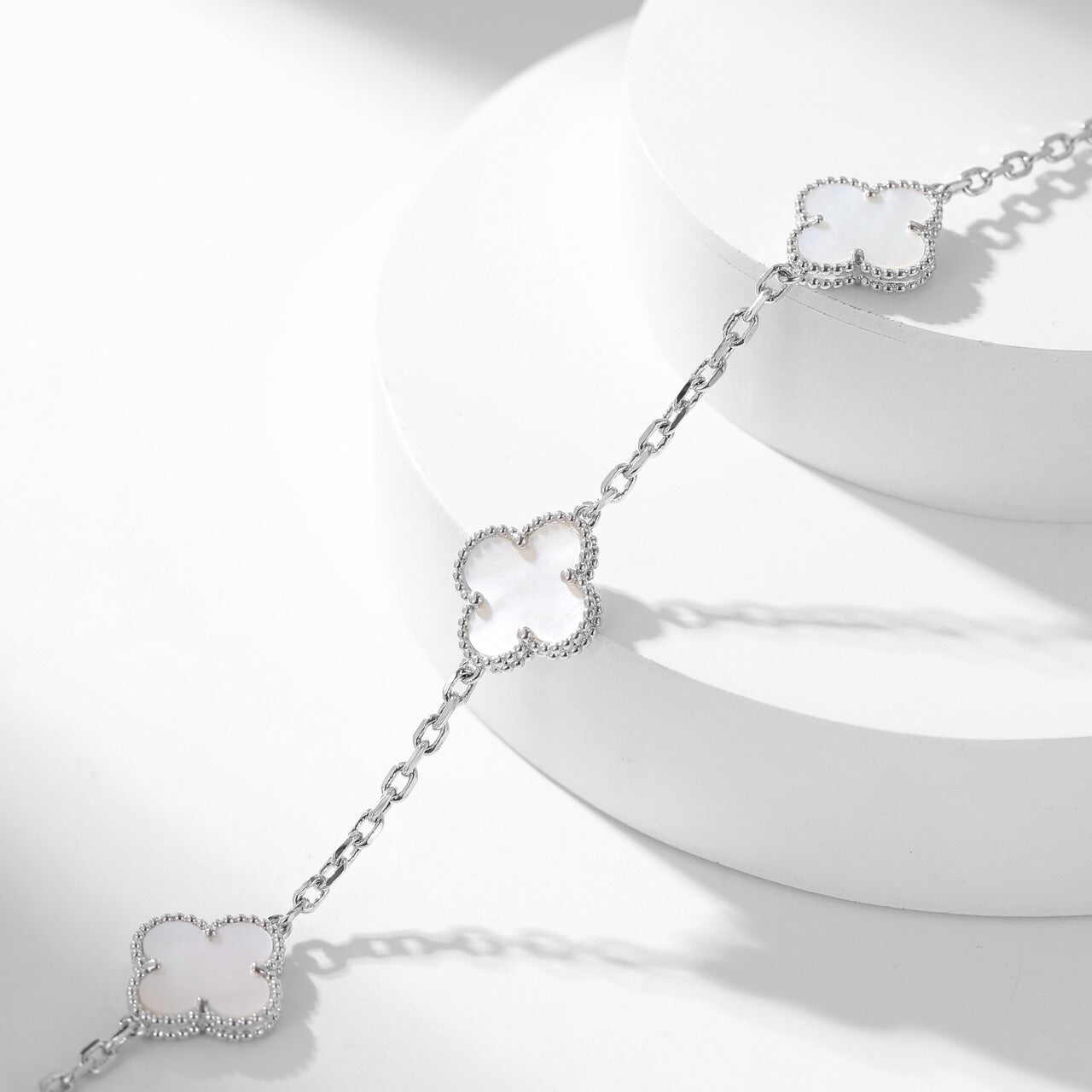 [Pearl Jewelrys]CLOVERS THE 10-MOTIFS WHITE MOTHER OF PEARL NECKLACE