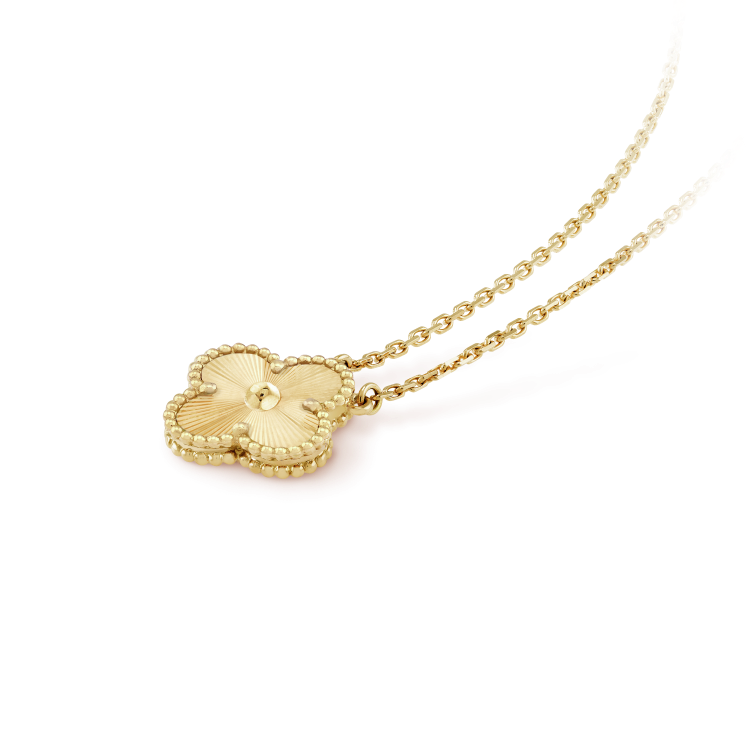 [Pearl Jewelrys]CLOVER 15MM LASER NECKLACE