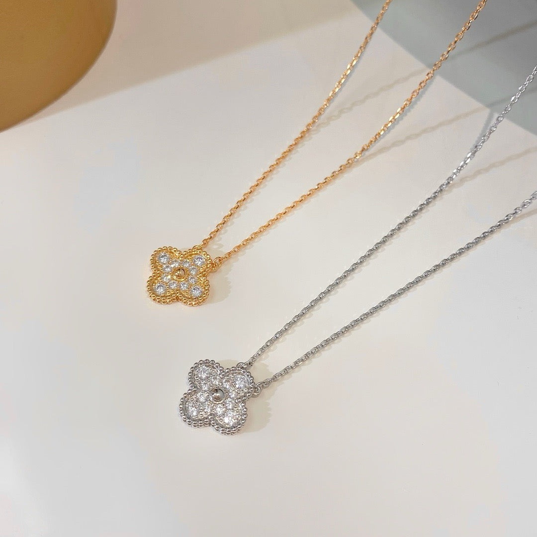 [Pearl Jewelrys]CLOVER 15MM DIAMOND SINGLE FLOWER NECKLACE
