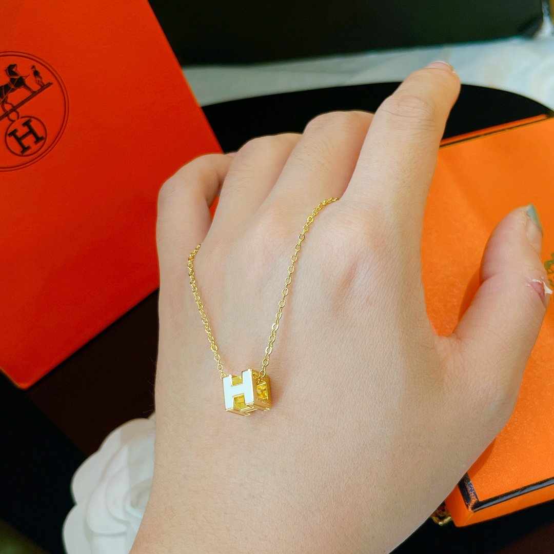 [Pearl Jewelrys]H WHITE SQUARE GOLD NECKLACE