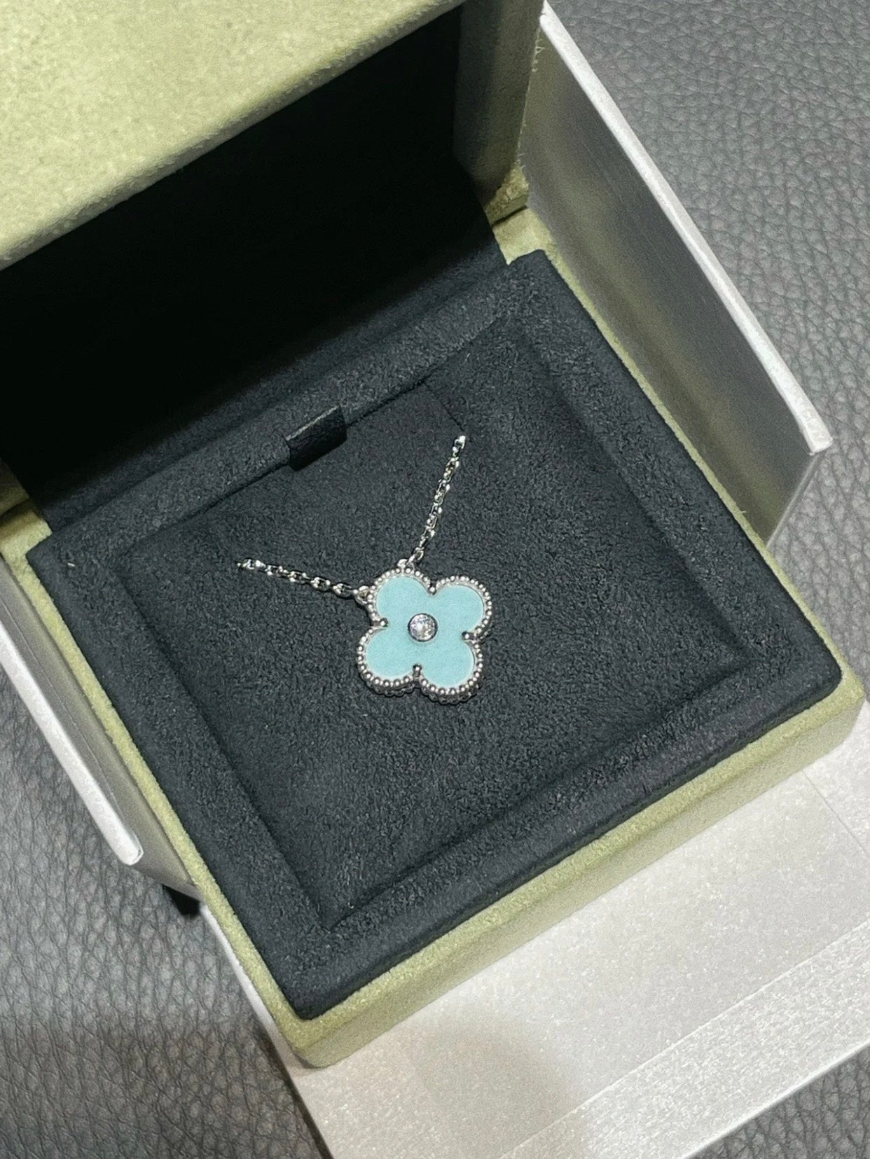 [Pearl Jewelrys]CLOVER 1 DIAMOND LIGHT BLUE SILVER NECKLACE