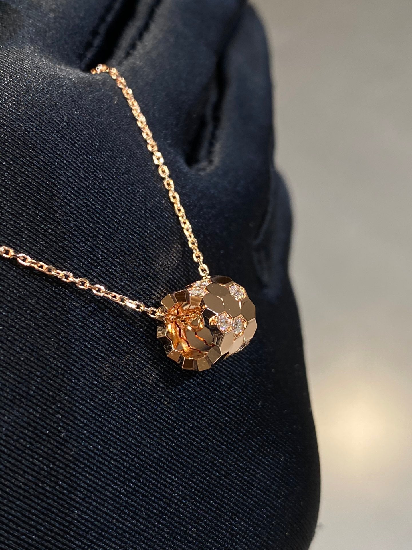 [Pearl Jewelrys]BEE LOVE DIAMOND NECKLACE