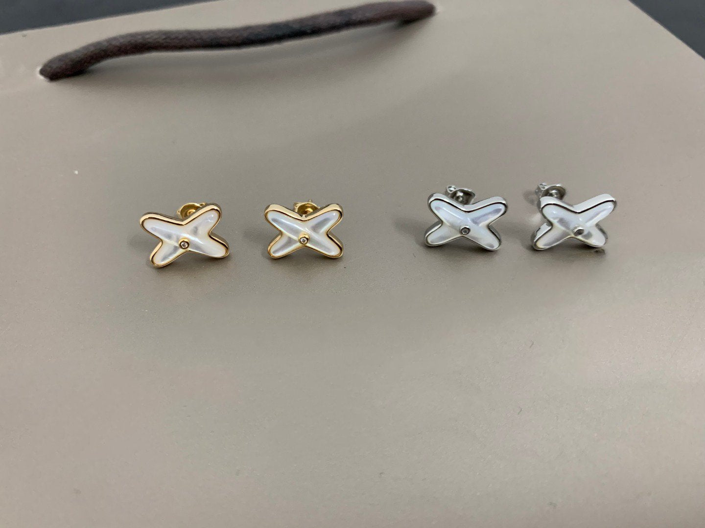 [Pearl Jewelrys]JEUX DE WHITE MOP SILVER DIAMOND EARRINGS