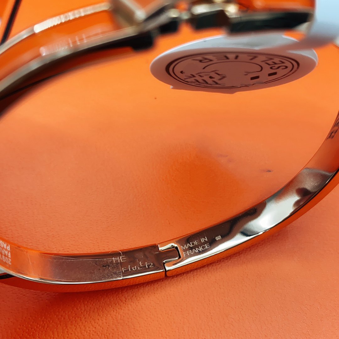 [Pearl Jewelrys]CLASSIC HM CLIC RED 8MM ENAMEL BRACELET