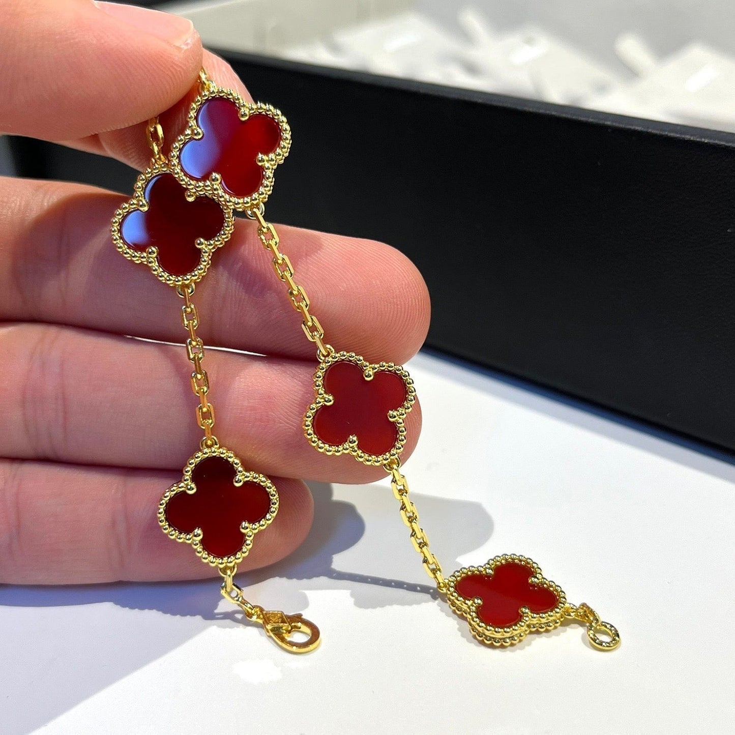 [Pearl Jewelrys]CLOVER 5 MOTIFS RED AGATE  BRACELET
