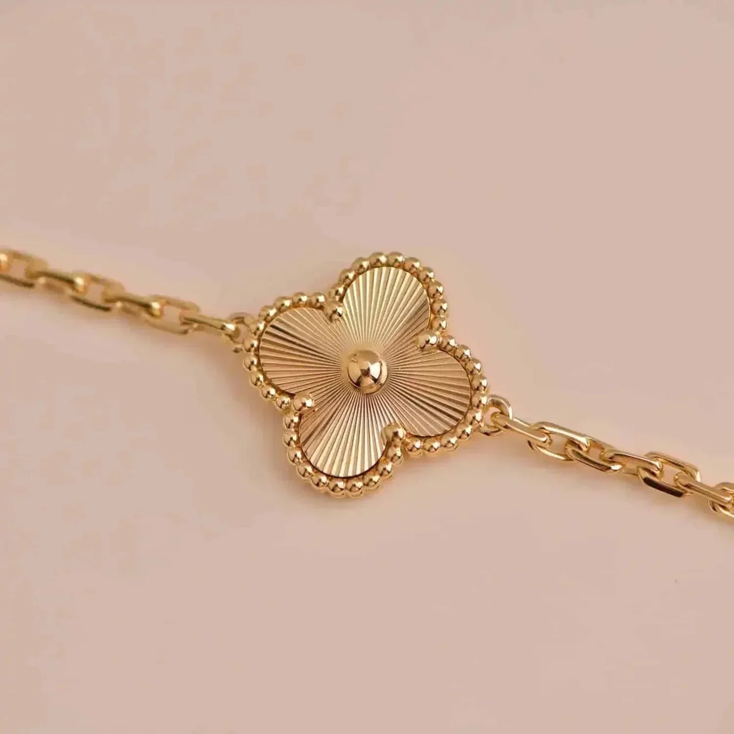 [Pearl Jewelrys]CLOVER 5 FLOWERS LASER BRACELET