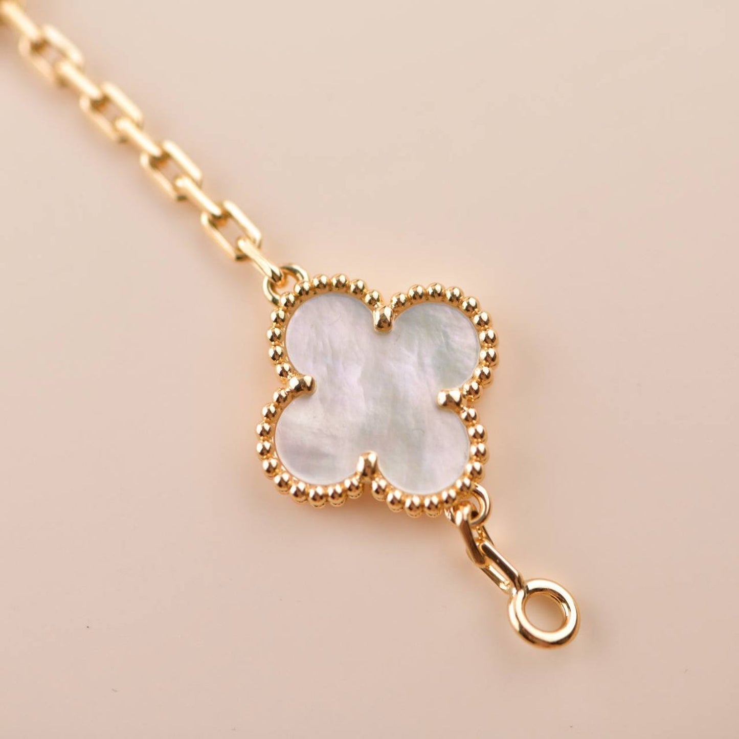 [Pearl Jewelrys]CLOVER  5 MOTIF WHITE MOP BRACELET