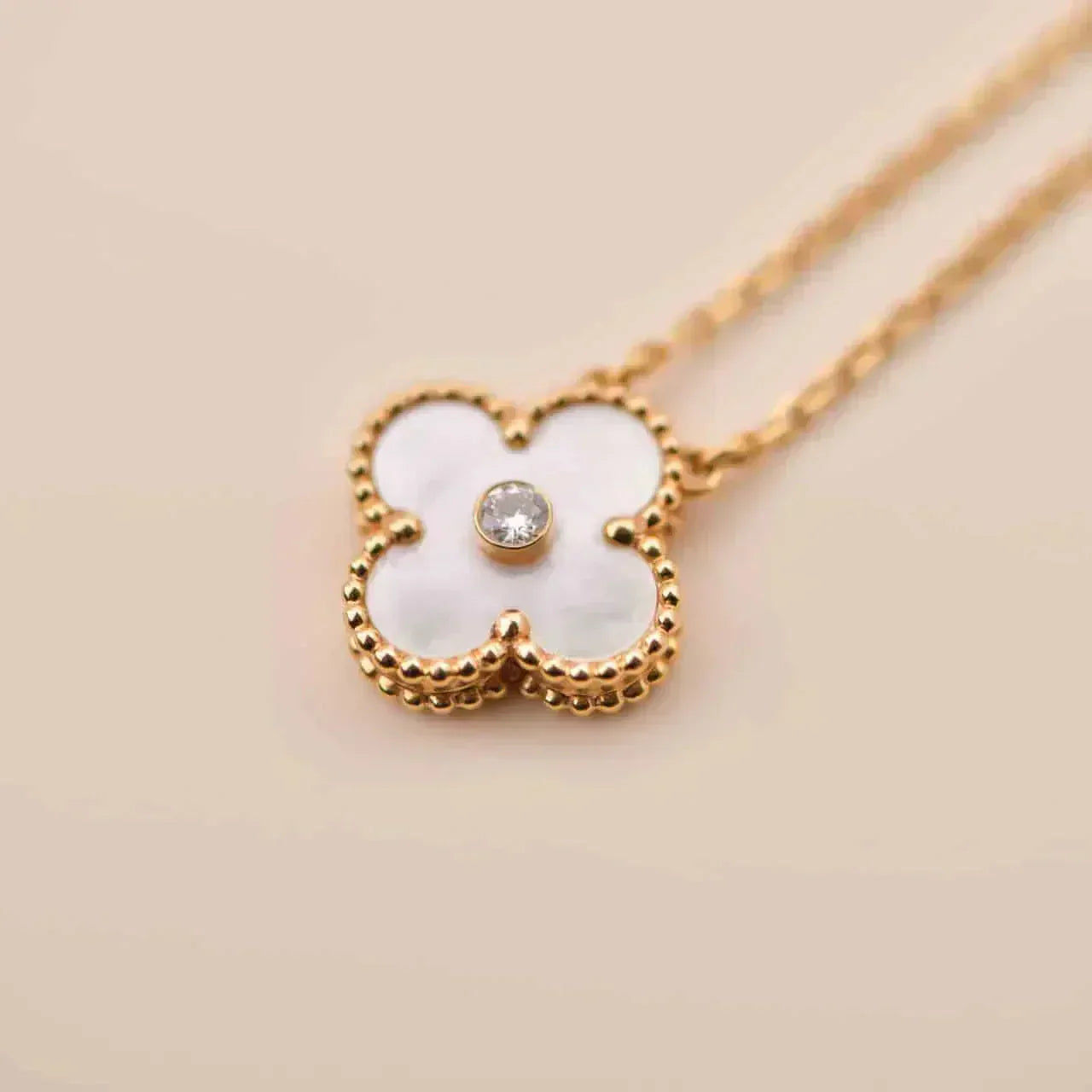 [Pearl Jewelrys]CLOVER 15MM DIAMOND WHITE FRITILLARIA NECKLACE