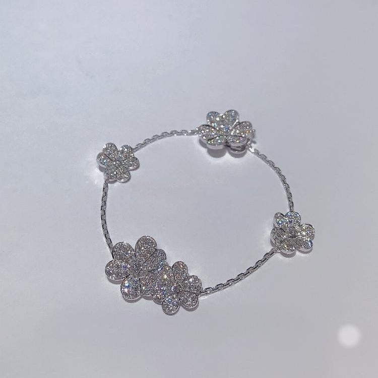 [Pearl Jewelrys]FRIVOLE SILVER 5 FLOWERS BRACELET