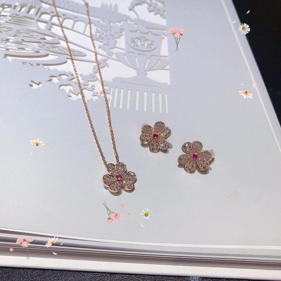 [Pearl Jewelrys]FRIVOLE ROSE GOLD FLOWER DIAMOND NECKLACE
