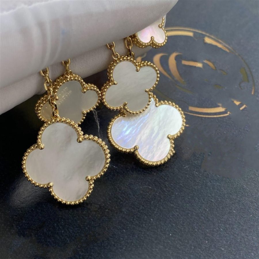 [Pearl Jewelrys]CLOVER EARRINGS WHITE MOP 4 MOTIFS GOLD
