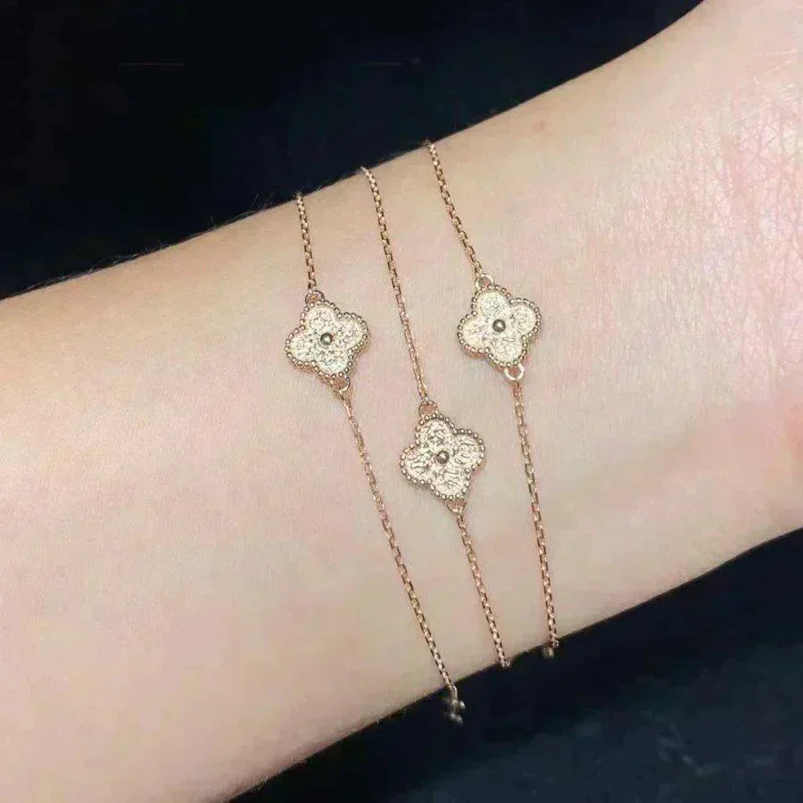 [Pearl Jewelrys]CLOVER SINGLE FLOWER BRACELET