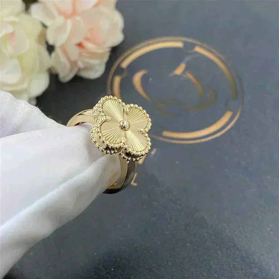 [Pearl Jewelrys]CLOVER GOLD RING