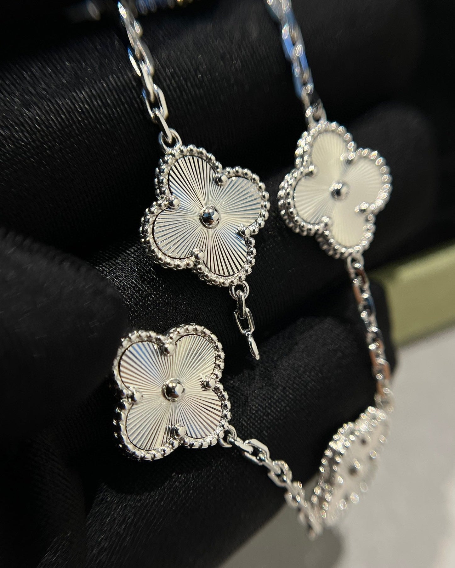 [Pearl Jewelrys]CLOVER SILVER 5 MOTIFS BRACELET
